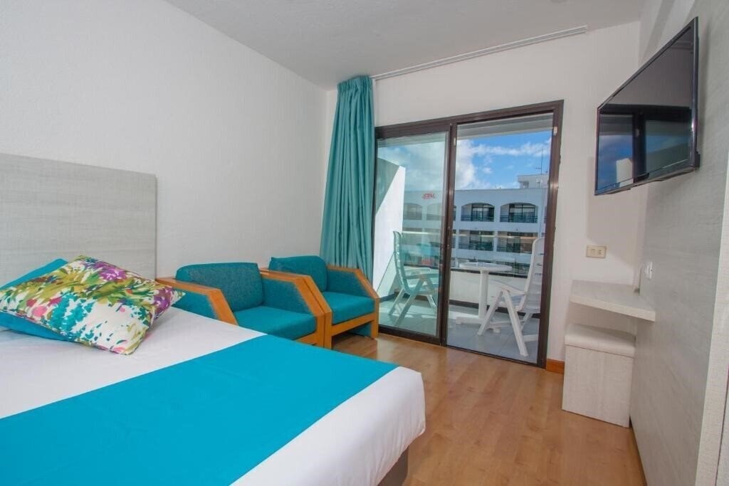 Фото Aparthotel Green Field 3*