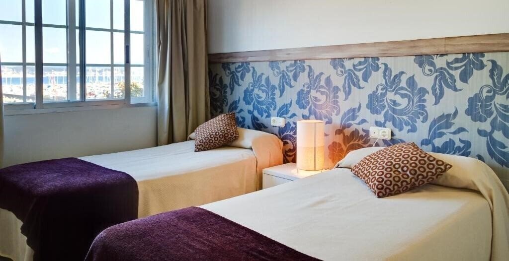 Fotografii Aptos Duerming Portonovo Pico 2*