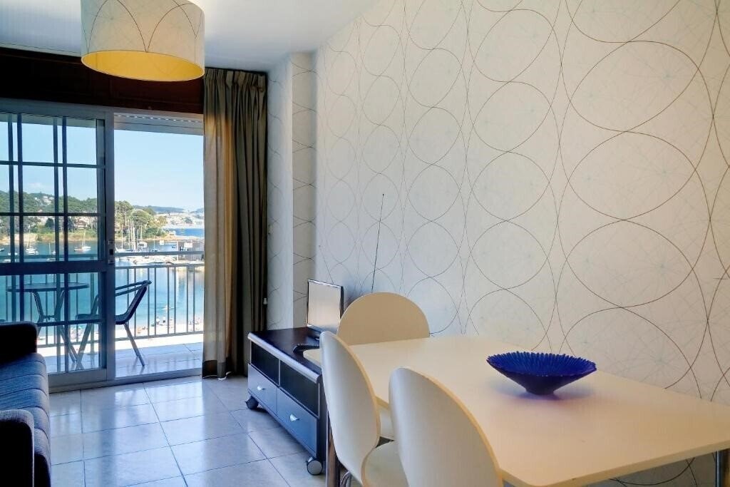 Fotografie Aptos Duerming Portonovo Pico 2*