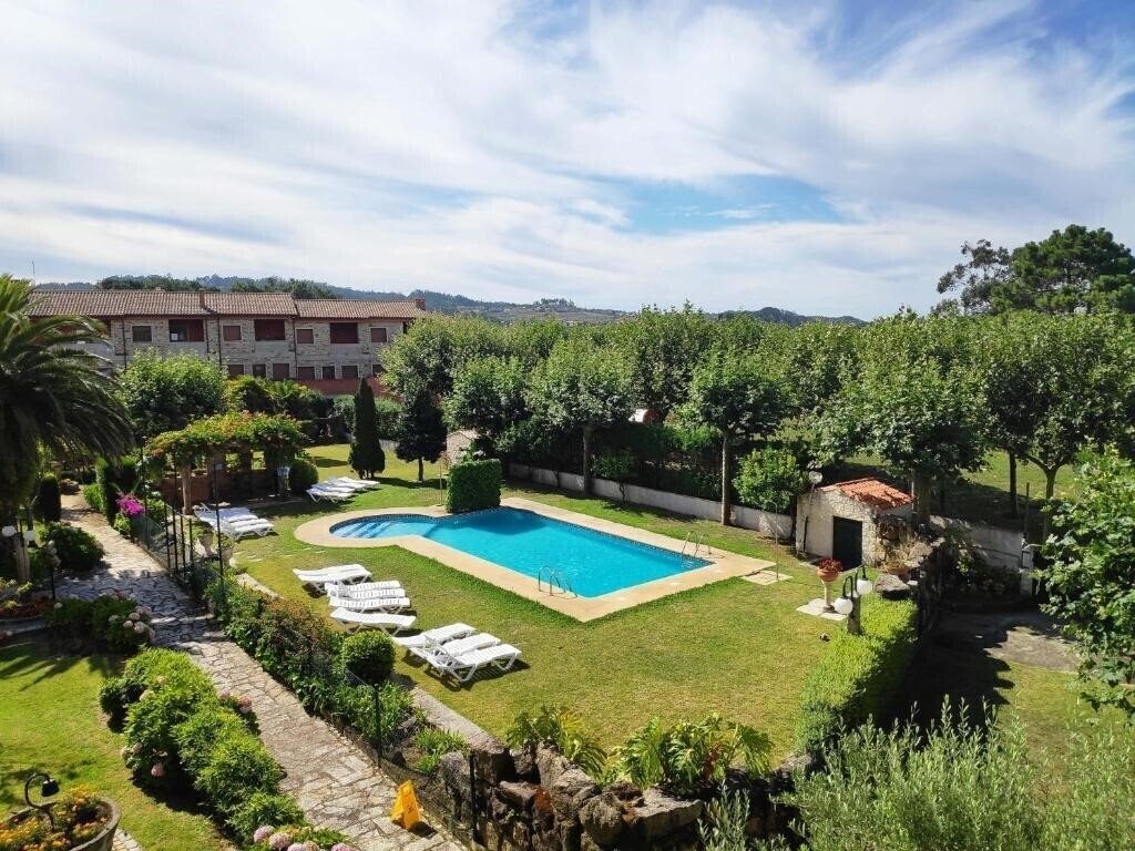 Imaginea Apartamentos Playa De La Lanzada 3000 3*