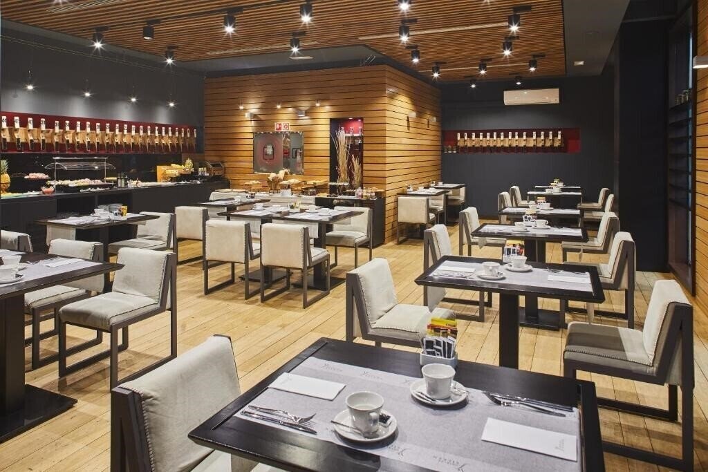 Imaginea Silken Gran Teatro 4*