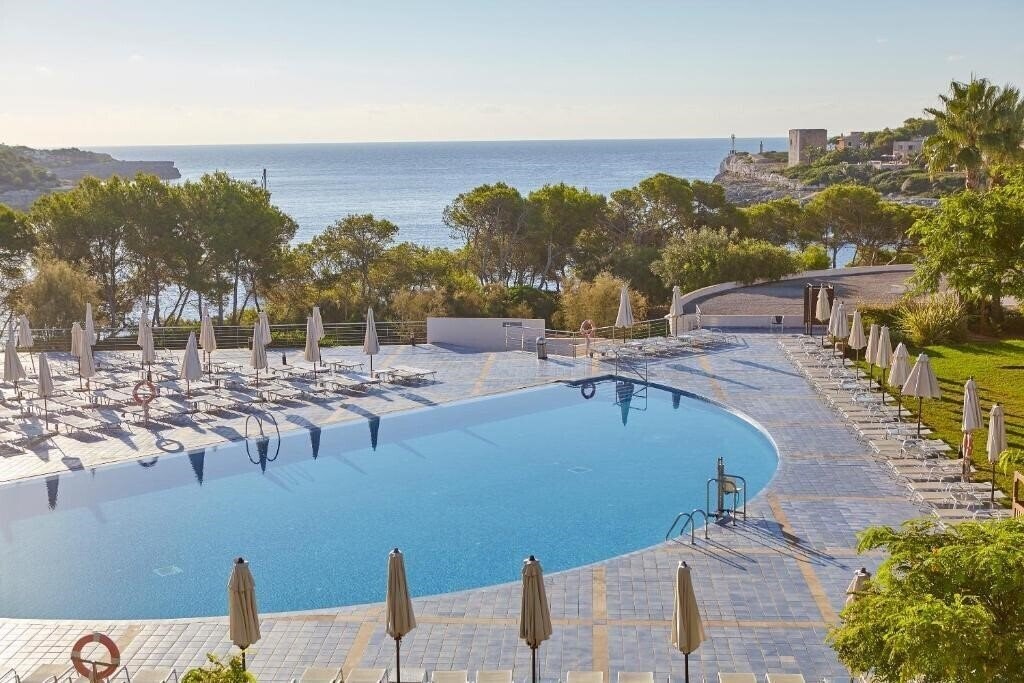 Imaginea Blau Porto Petro Beach Resort & SPA 4*