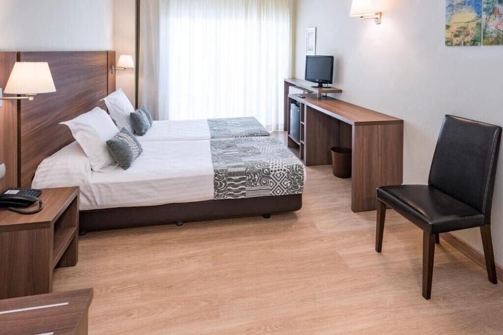 Картинка Acqua Hotel Salou 3*