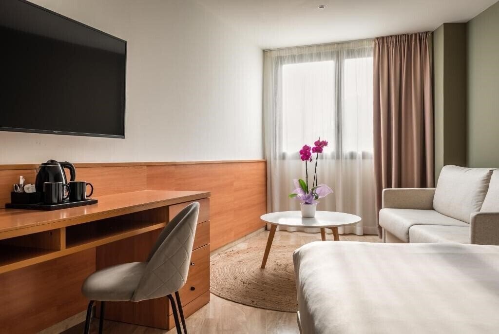 Изображение Express Tarragona 3*