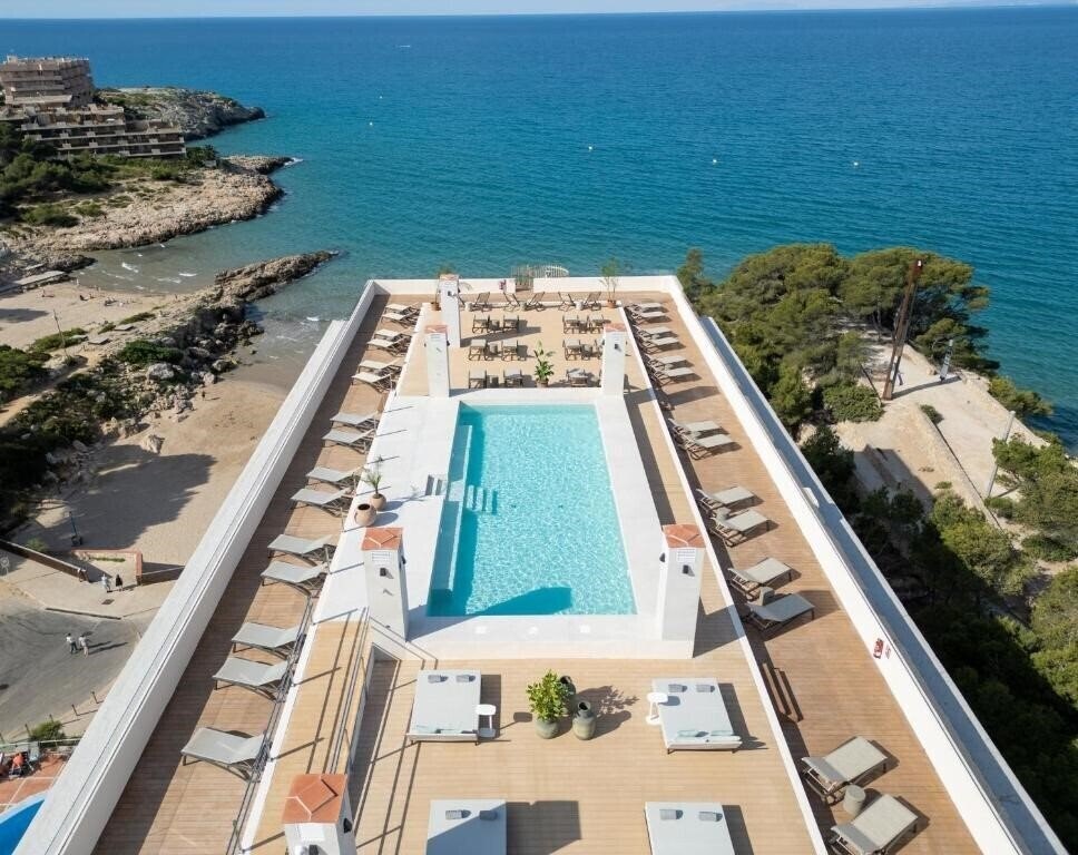 Hotel Cala Font 4*