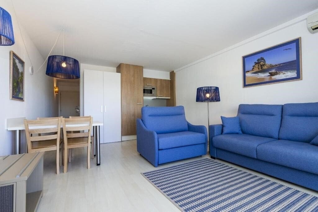 Изображение Acacias Apartamentos Salou 3*