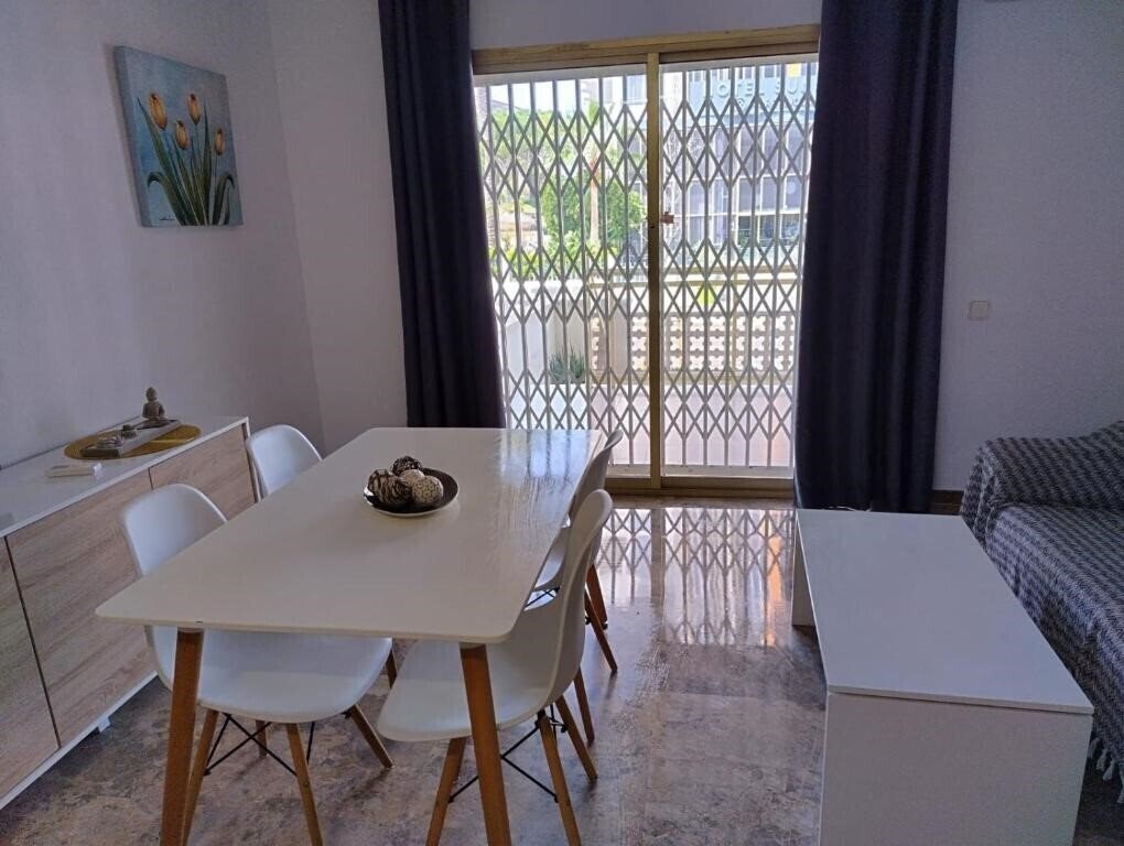 Imaginea Cal Dorada Apart 3*