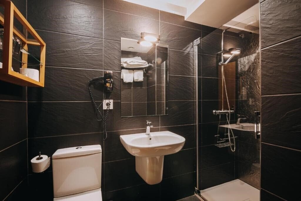 Fotografii Zaragoza Plaza Hotel Donostia San Sebastian 2*