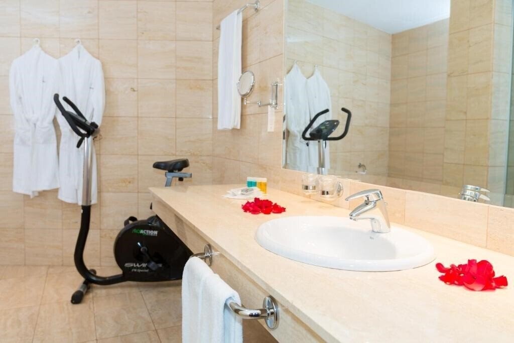 Fotografie Escuela Santa Cruz 4*