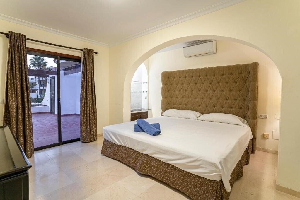 Fotografii Apartamentos Albatros 1*