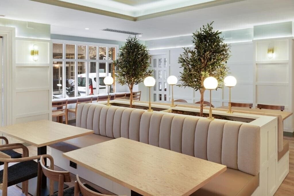 Hotel Zaragoza Royal 3*