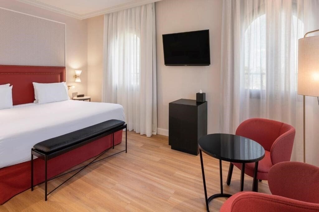 Hotel Sevilla Macarena Hotel 4*