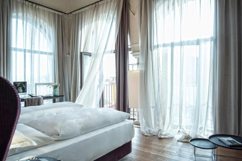 Imaginea Palacio De Villapanes 5*