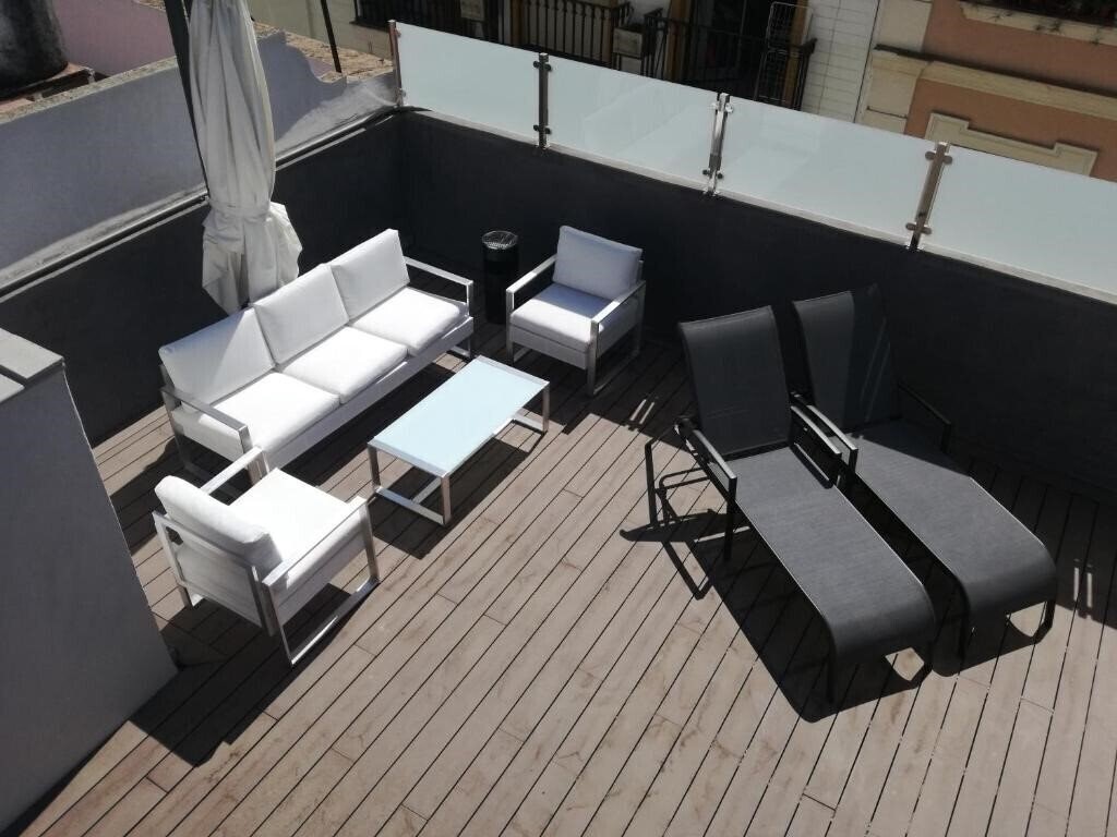 Imaginea Le Petit Paris 2*