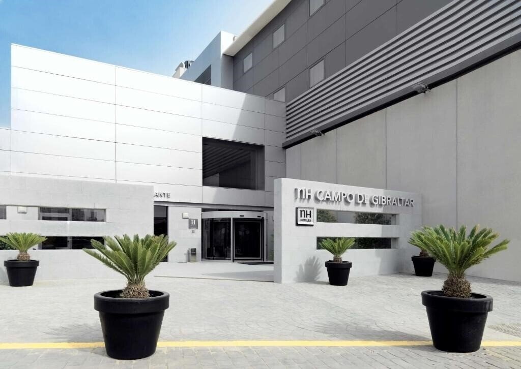Hotel Nh Campo De Gibraltar 4*