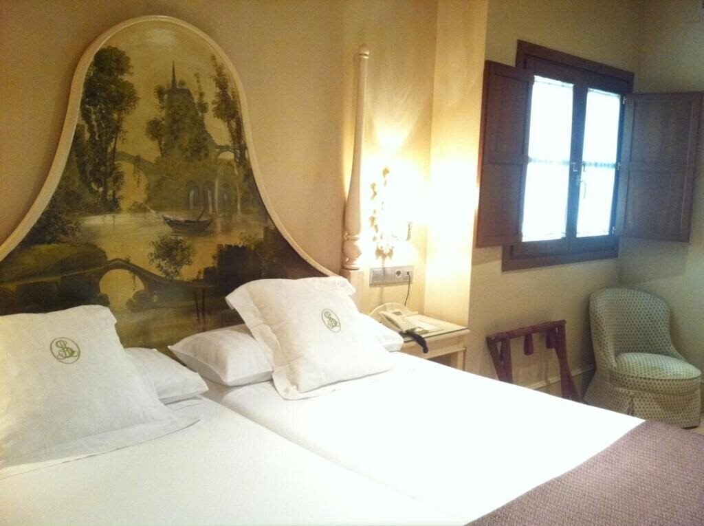 Imaginea Sacristia De Santa Ana 3*