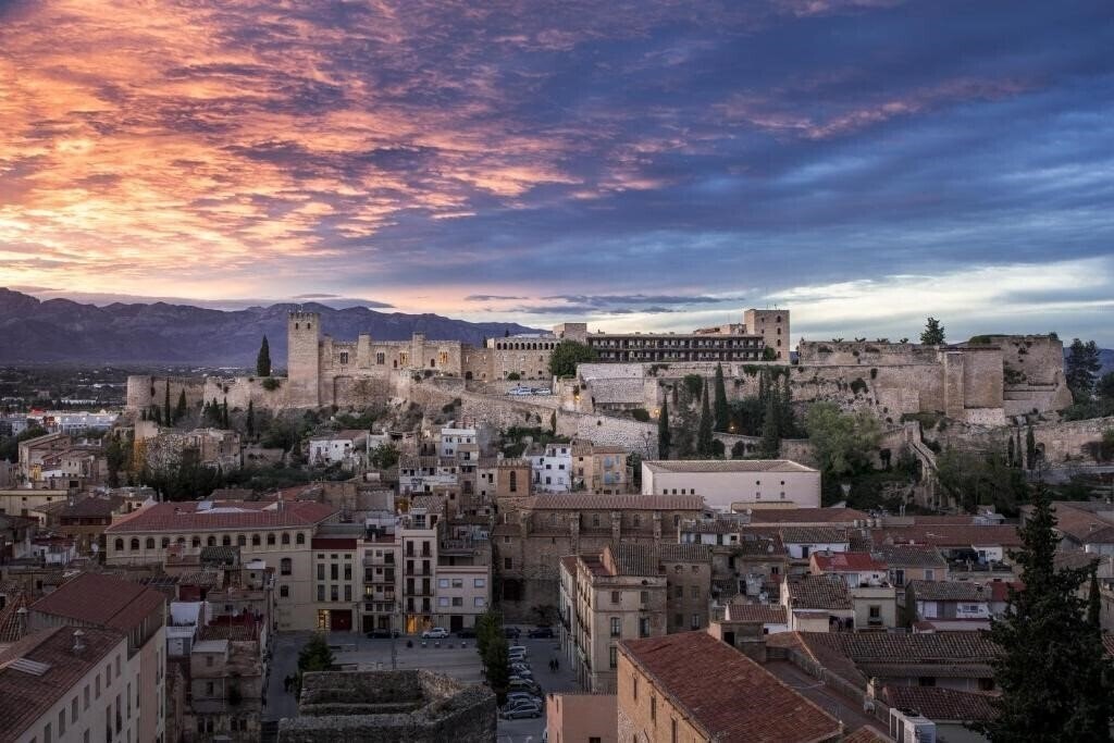 Hotel Parador De Tortosa 4*