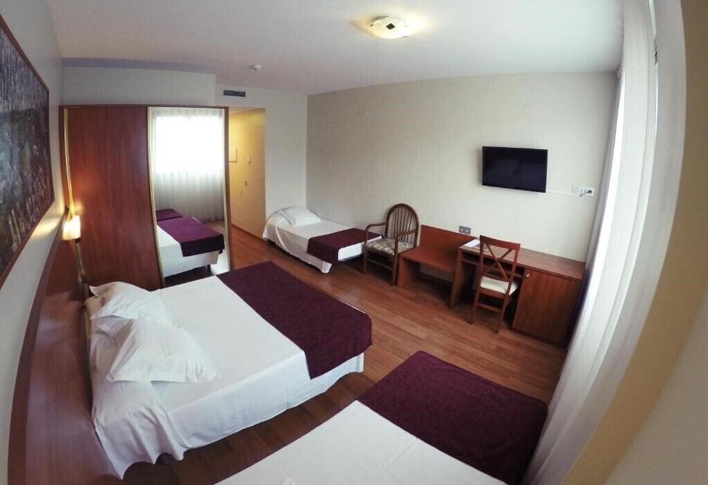 Imaginea Hotel Reus Park 3*