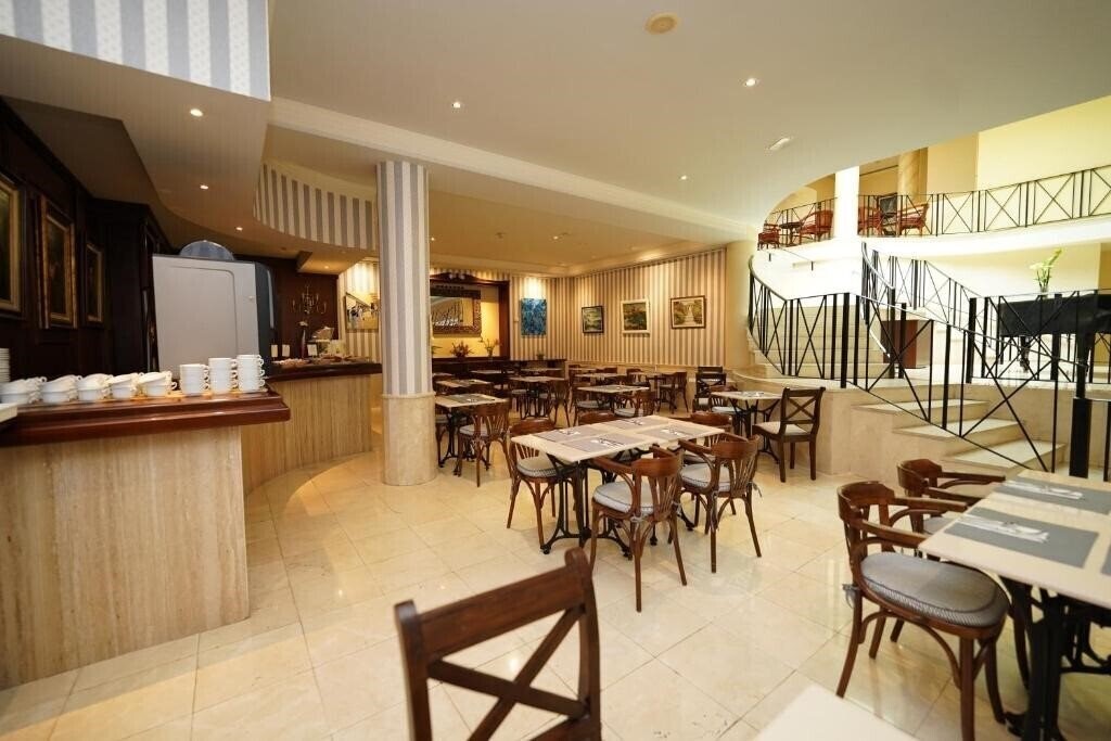 Imaginea Bambi Apartments 2*