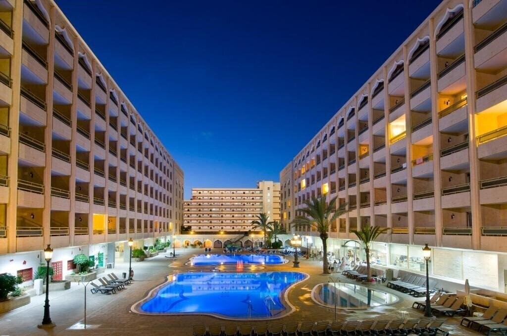 Hotel Kn Columbus 3*
