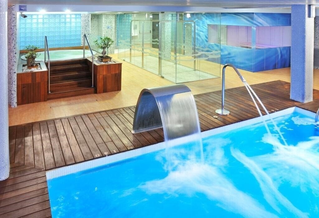 Imaginea GHT Oasis Tossa & SPA 4*