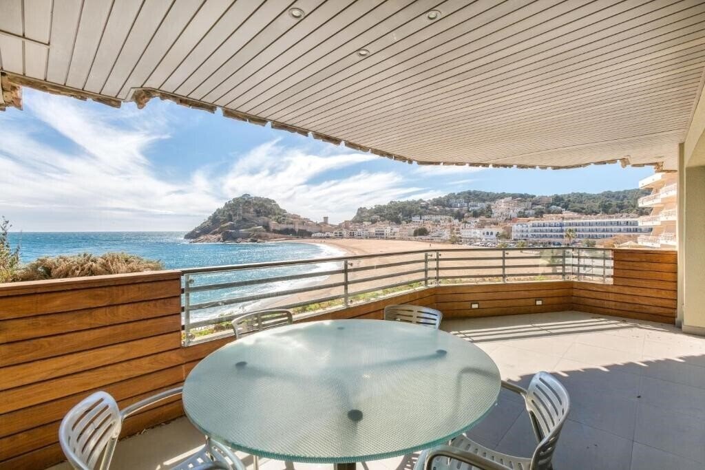 Hotel Tossa Beach 4*