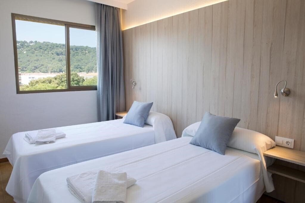 Картинка GHT Tossa Park Aparthotel 3*