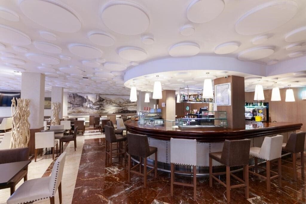 Imaginea 4 Estrellas Superior (ex. Hotel Pedro I de Aragon) 3*