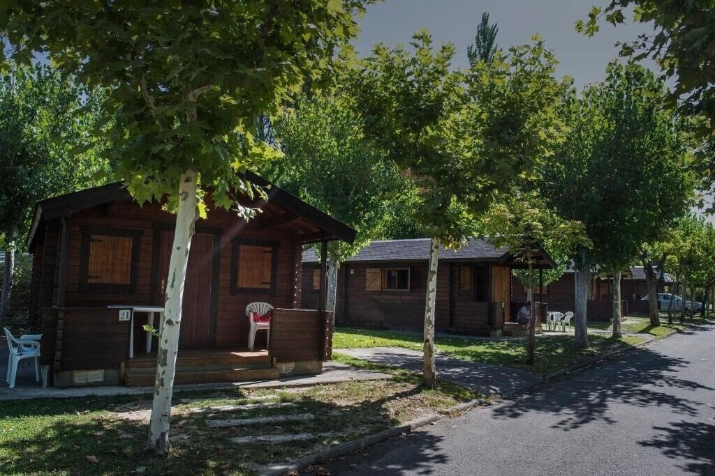 Hotel Liguerre Enoturismo Camping & Bungalows 2*