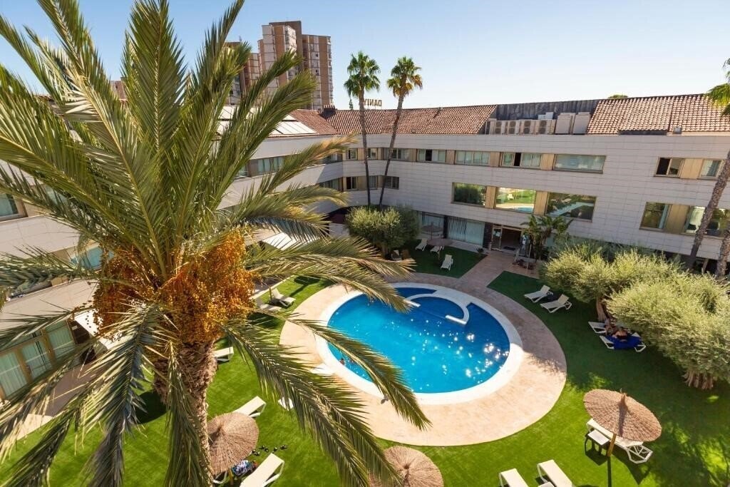 Hotel Daniya Alicante 3*