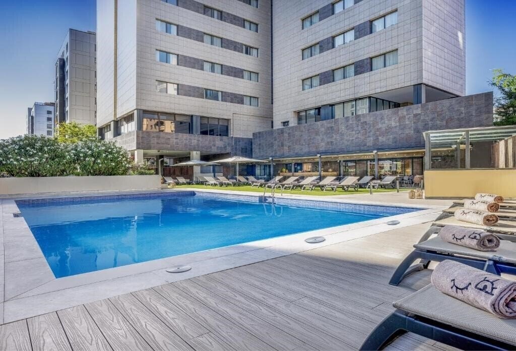 Imaginea Tryp Valencia Oceanic 4*