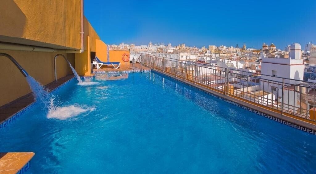 Hotel Senator Cadiz SPA 4*