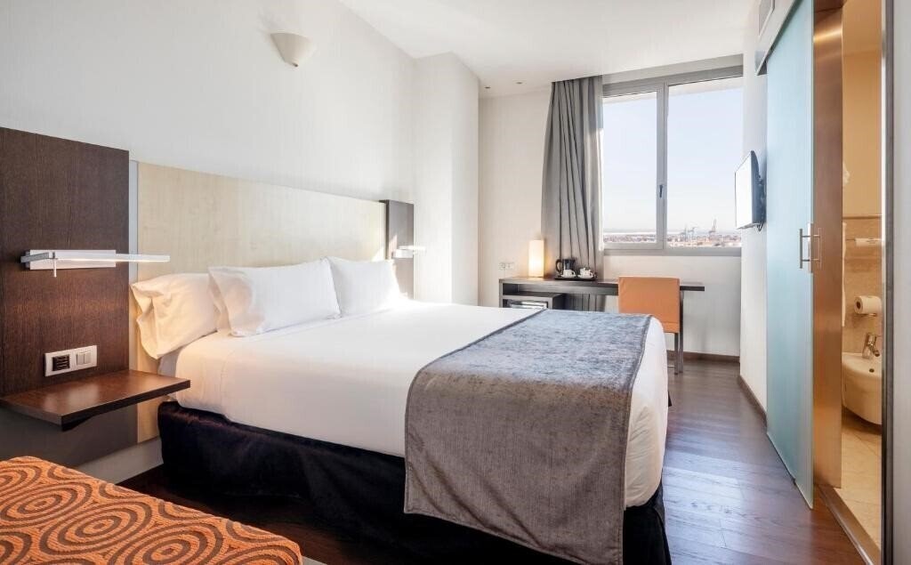 Фото Ilunion Aqua 4*