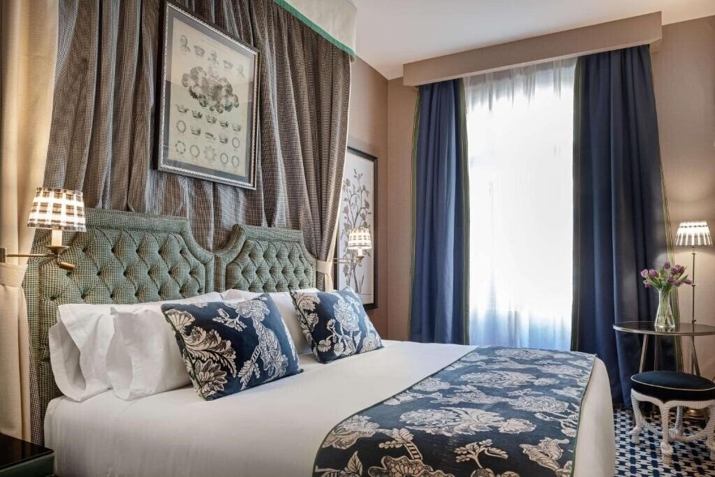 Fotografii NH Collection Valencia Colon 4*