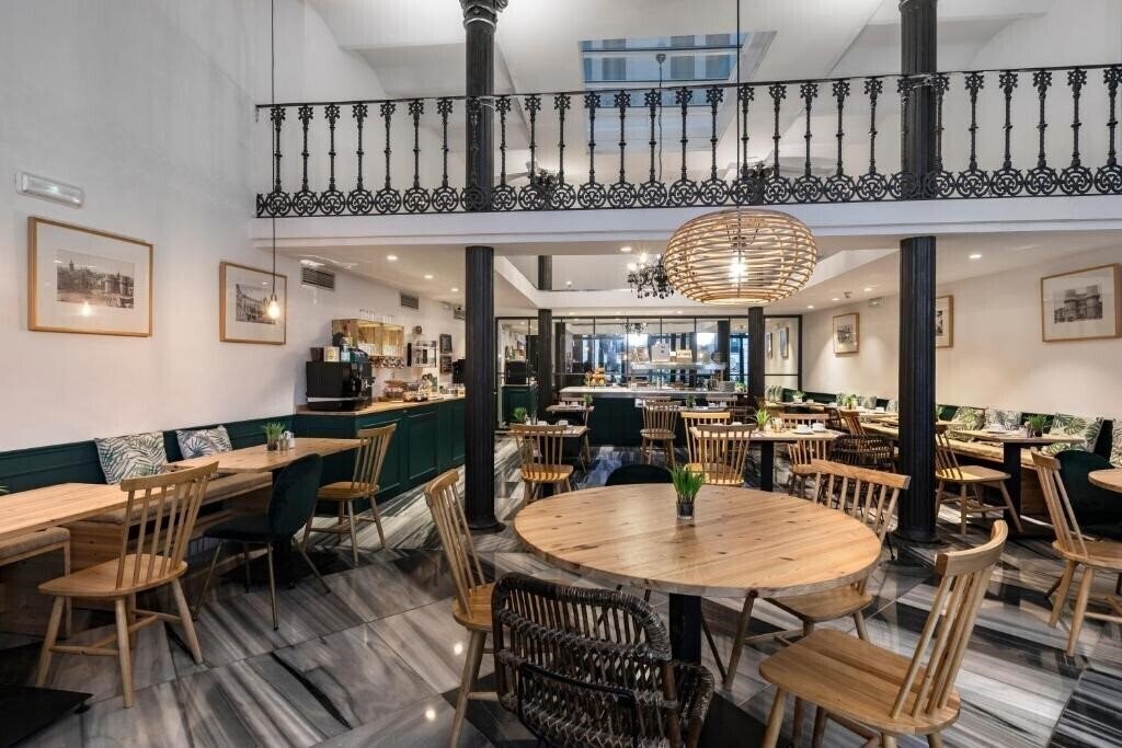 Imaginea Petit Palace Plaza De La Reina 3*