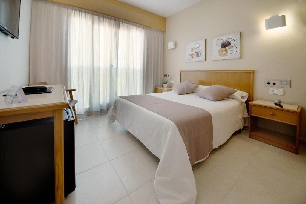 Imaginea Hotel Albatros Gandia 3*