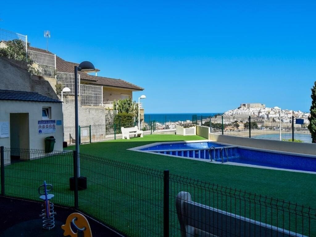 Imaginea Apartamentos Mirador Del Castillo 3000 2*