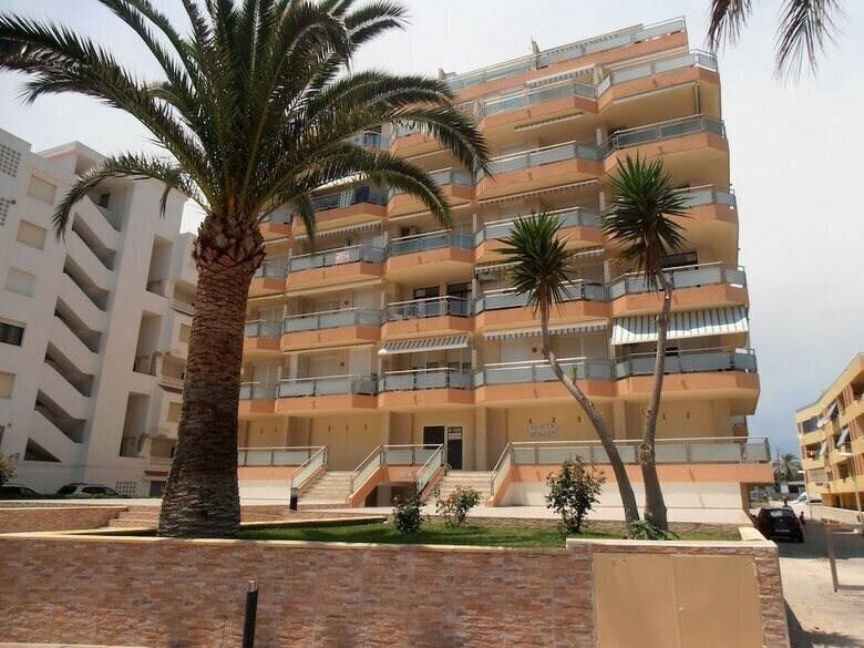 Отель Apartamentos Surfing 3000 3*