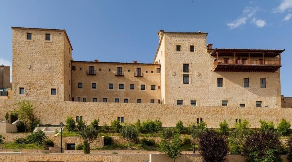 Hotel Aurea Convento Capuchinos 5*
