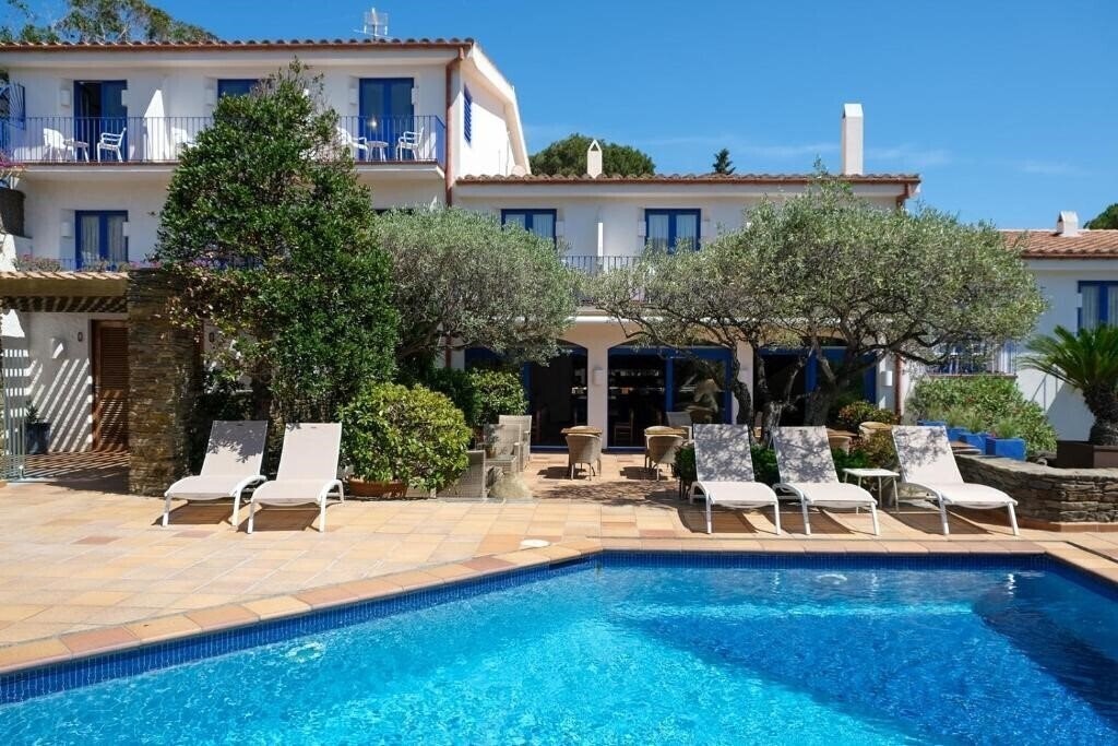Hotel Hotel Blaumar Cadaques 3*