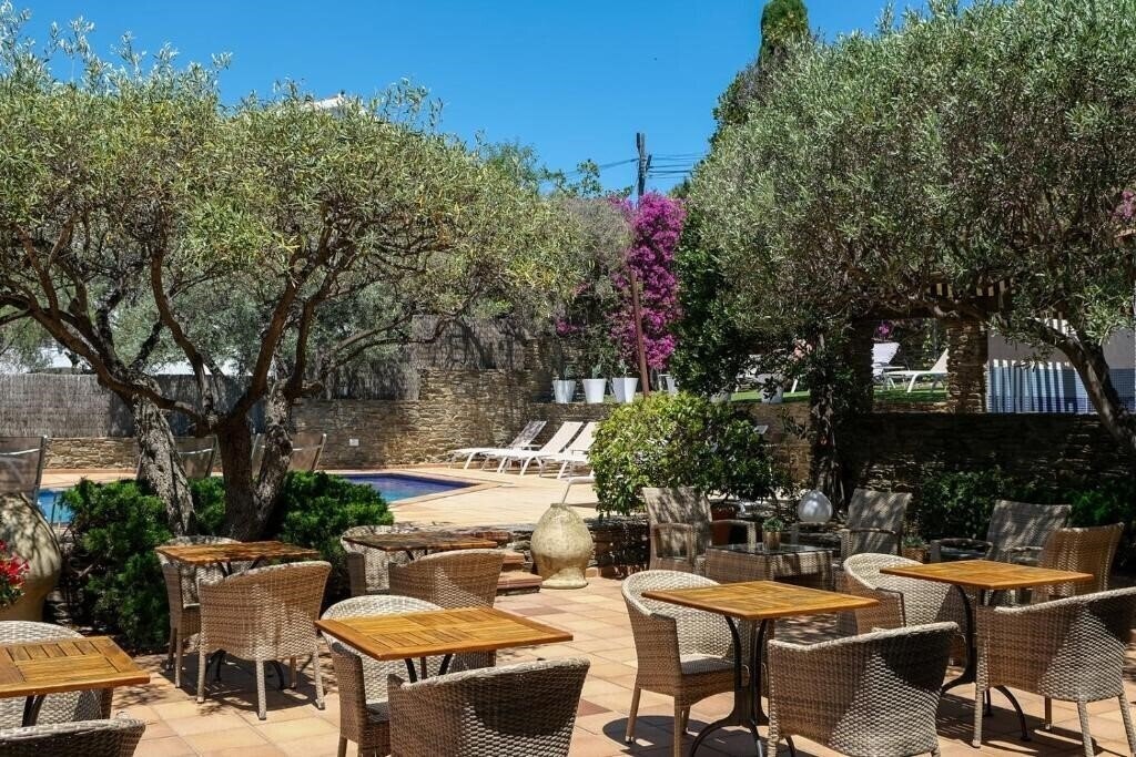 Imaginea Hotel Blaumar Cadaques 3*