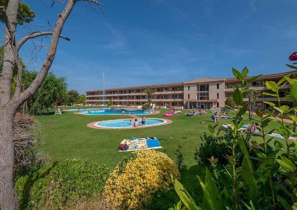 Hotel Aparthotel & Village Golf Beach (ex. Aparthotel Golf Beach) 3*
