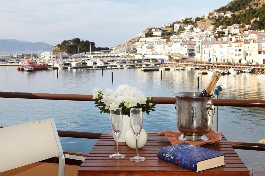 Отель Hotel SPA Cap de Creus 3*