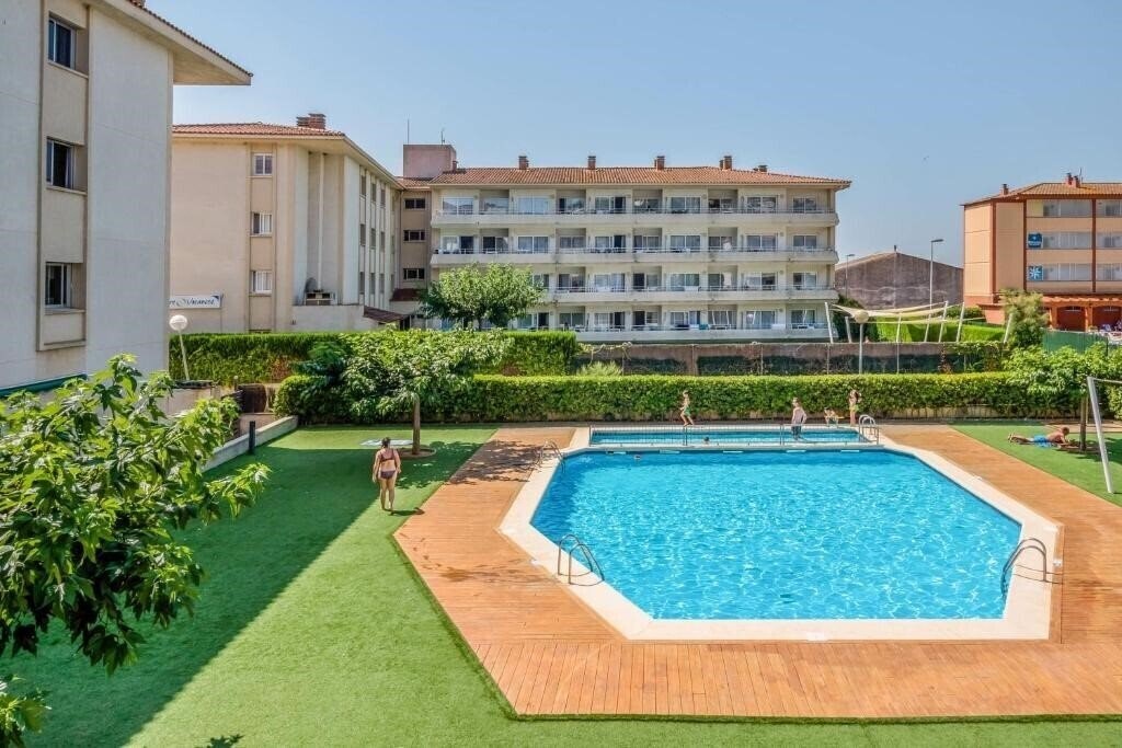 Отель Pierre & Vacances Estartit Playa 3*