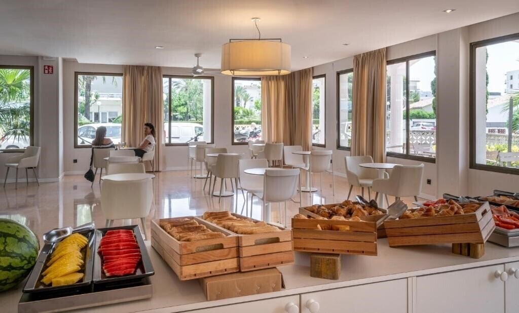 Картинка Bay 2*