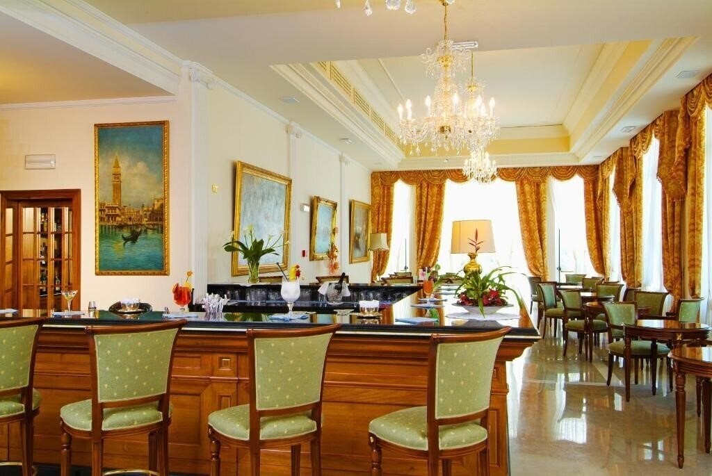 Imaginea La Residence & Idrokinesis Hotel 4*