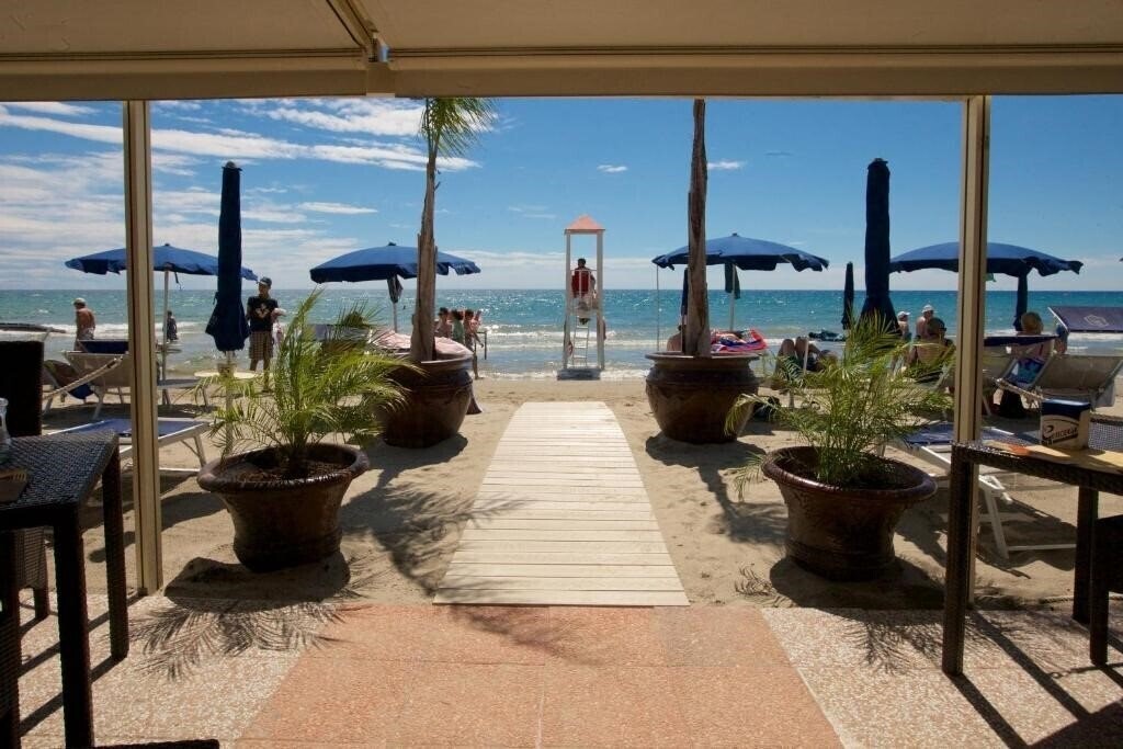 Fotografii Grand Hotel Mediterranee 4*