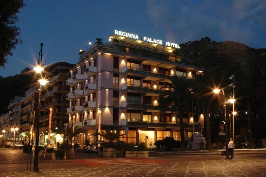 Фотография Reginna Palace 4*
