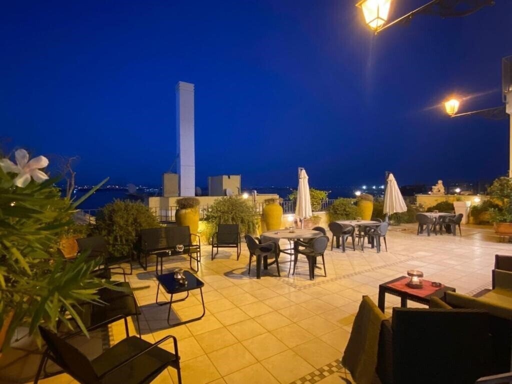 Imaginea Akropolis Hotel 4*