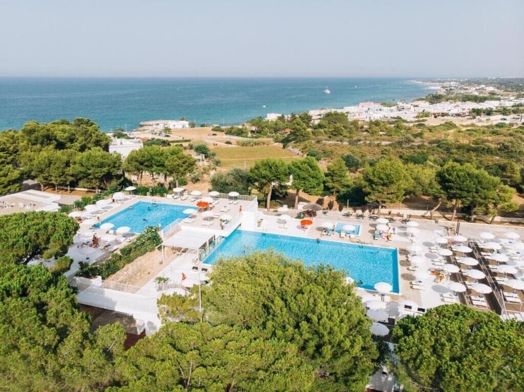Hotel Aw Porto Giardino Village 4*